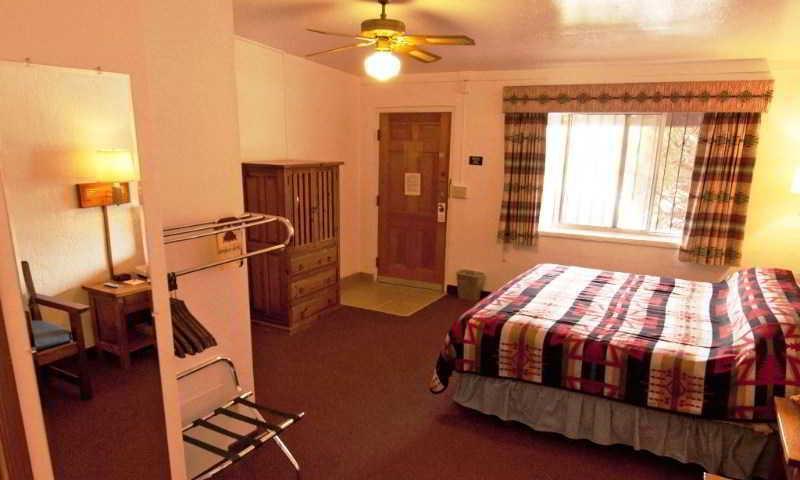 Thunderbird Lodge Чинл Экстерьер фото
