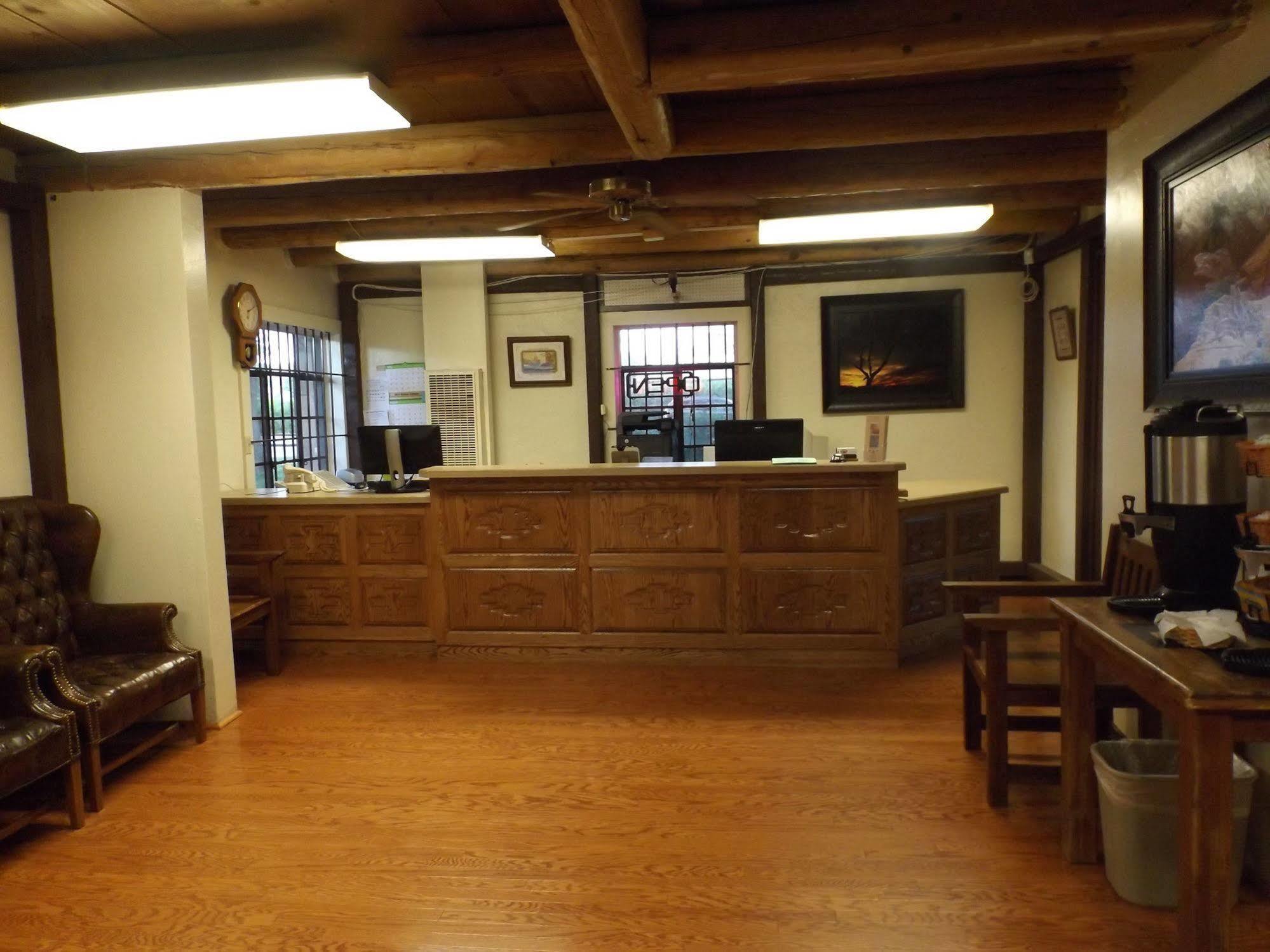Thunderbird Lodge Чинл Экстерьер фото