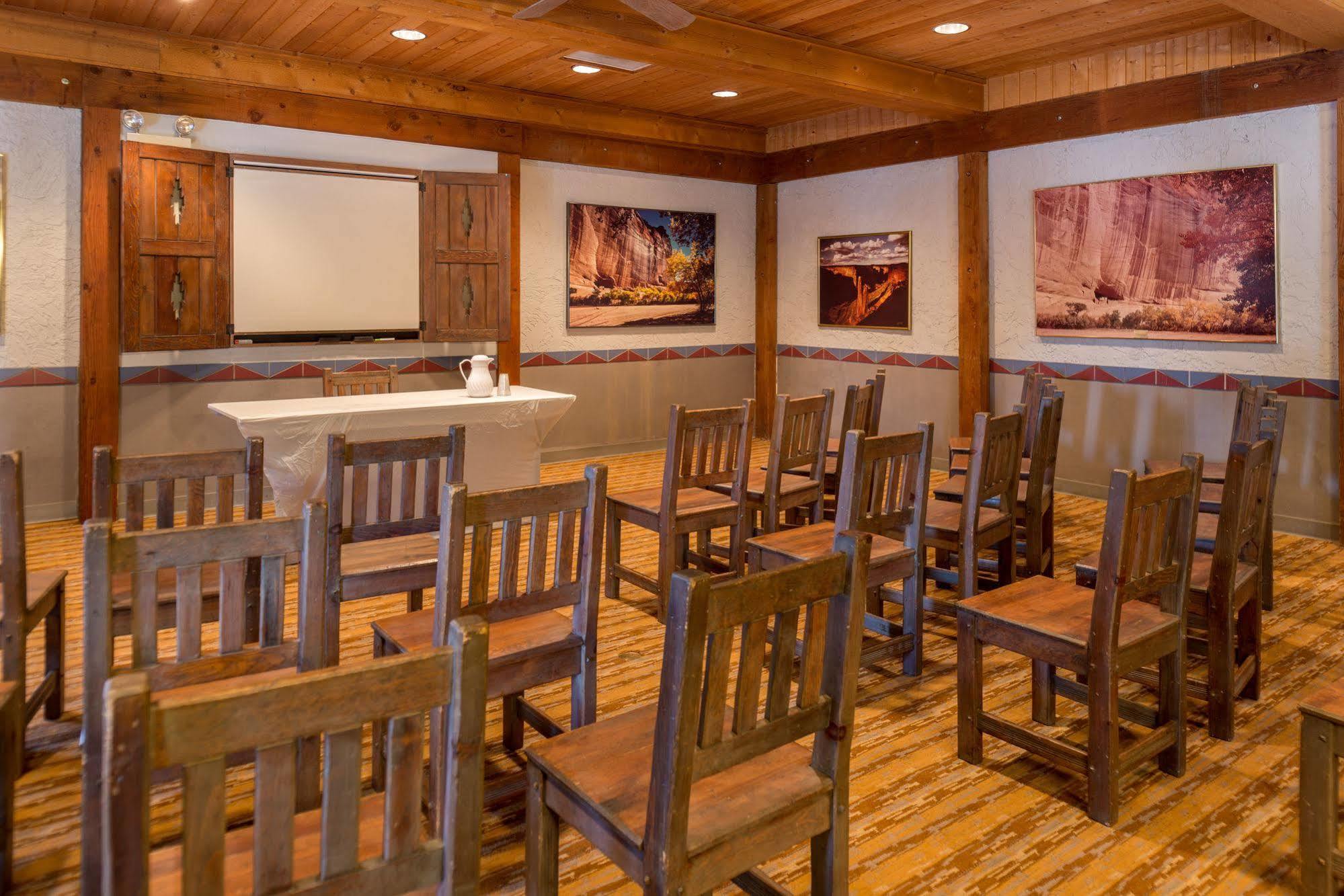 Thunderbird Lodge Чинл Экстерьер фото